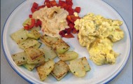 Bratkohlrabi mit Paprika und Ruehrei