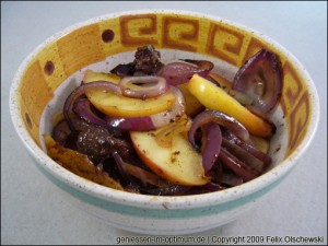 Blutwurst mit Äpfeln und Zwiebel