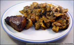 Hirschsteak mit Steinpilzen