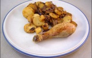 Haehnchenschenkel an Petersilienwurzel