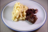 Petersilienwurzelpuerree mit Hirschsteak