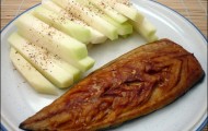 Geraeucherte_Makrele_Kohlrabistreifen