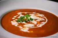 Tomaten-Mozzarella-Suppe